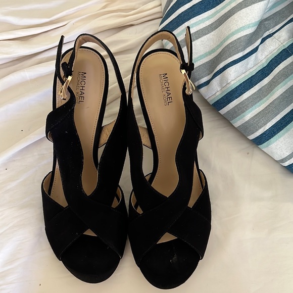 Black Michael Kors heels - Picture 1 of 4